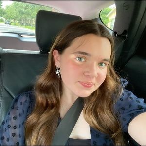 Meet your Posher, Kinley